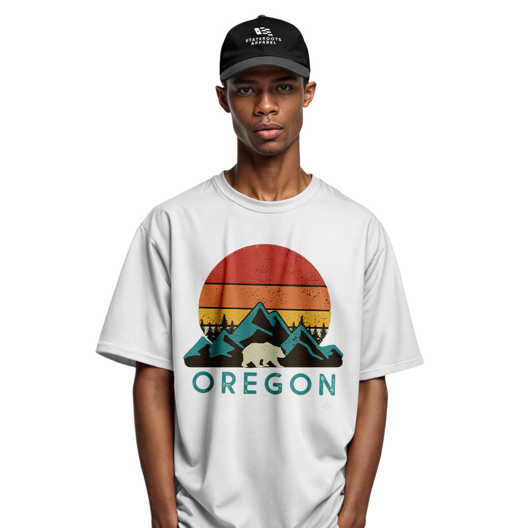 Oregon Retro Sunset Bear Mountains White lifestyle 3